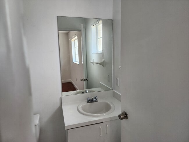 Building Photo - 8561 SW 109th Ave