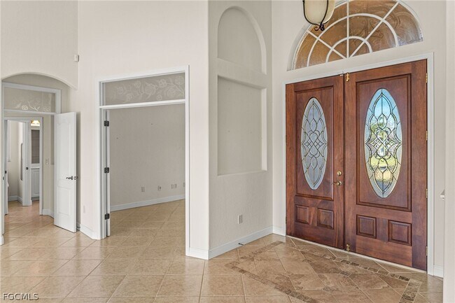 Building Photo - 2822 SW 49th Terrace