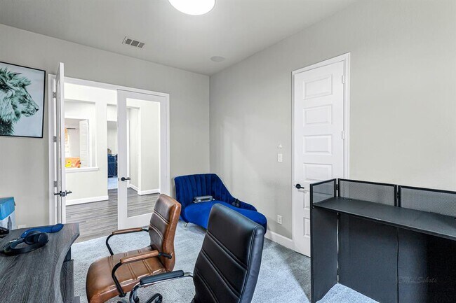 Building Photo - 7211 Sylvan Birch Trl