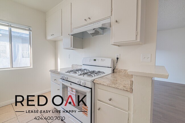 Building Photo - 8337 Cedros Ave