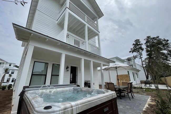 Primary Photo - Furnished Beach Rental Paradise