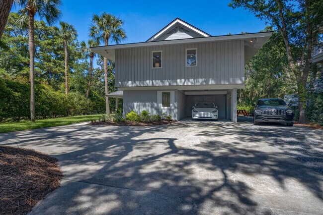 Building Photo - 1 Laurel Ln