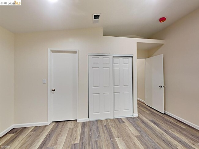 Building Photo - 1740 Gateway Dr