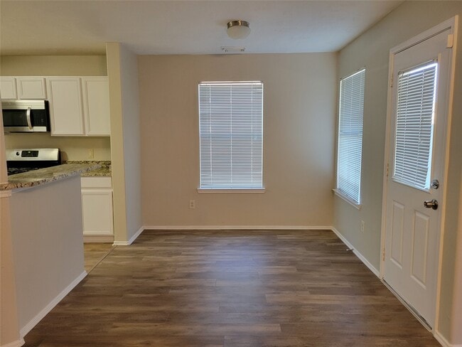 Building Photo - 19426 Old Barngate Ln