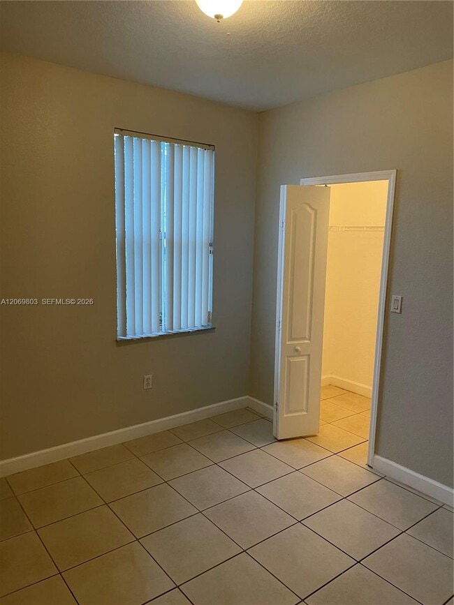 Building Photo - 2296 SW 156th Ct