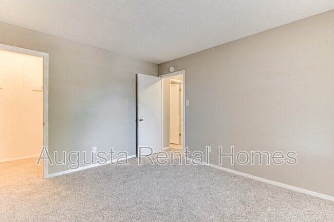 Building Photo - 2515 Center West Parkway - 2L