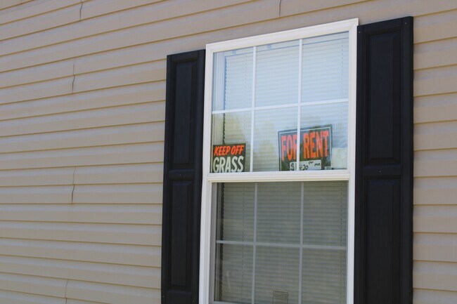 Building Photo - 818 W Grantville Rd