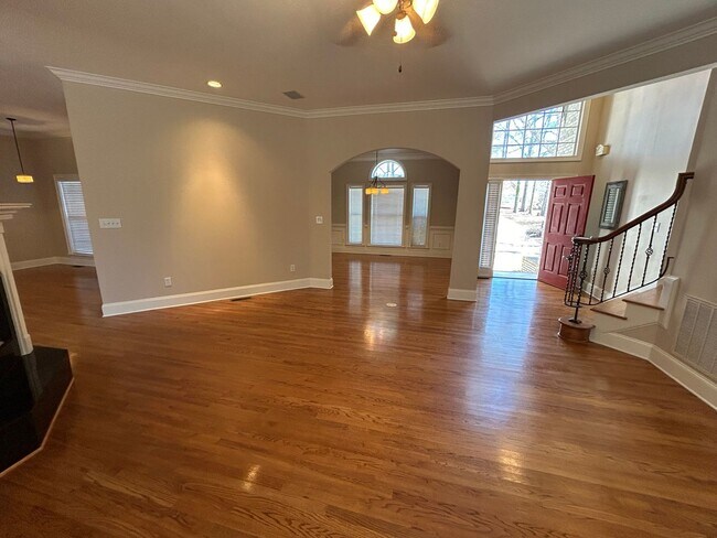 Building Photo - Executive Rental in West Rome $2,595