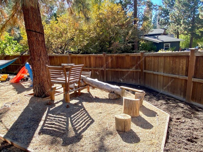 Building Photo - Unfurnished 4BR - 2.5BA NWX Corner Lot Pri...