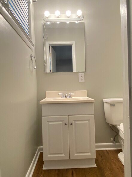 Building Photo - 3413 Lisa Dr