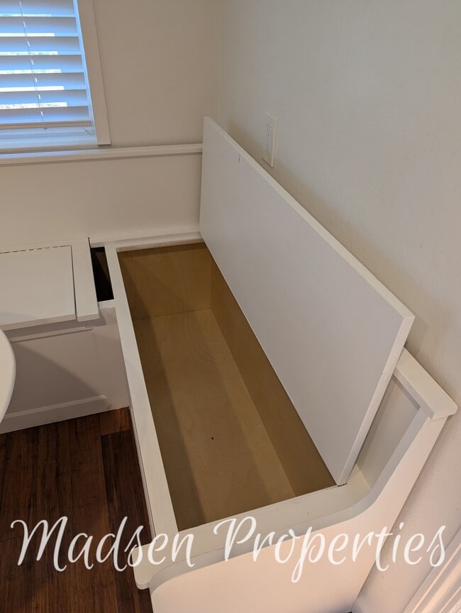 Building Photo - 831 El Dorado St