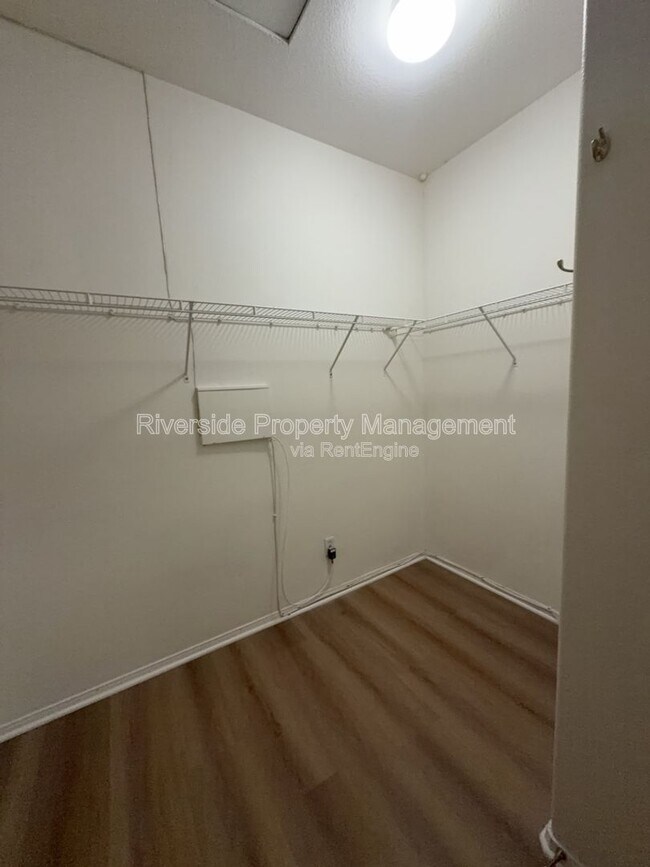 Building Photo - 22248 Silverbell Ln