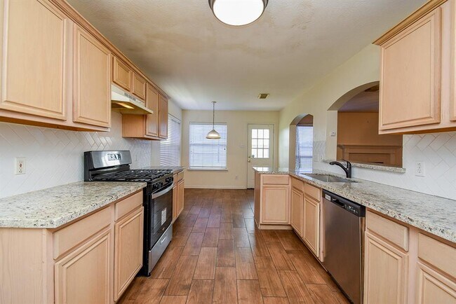 Building Photo - 11703 Pedernales Falls Ln