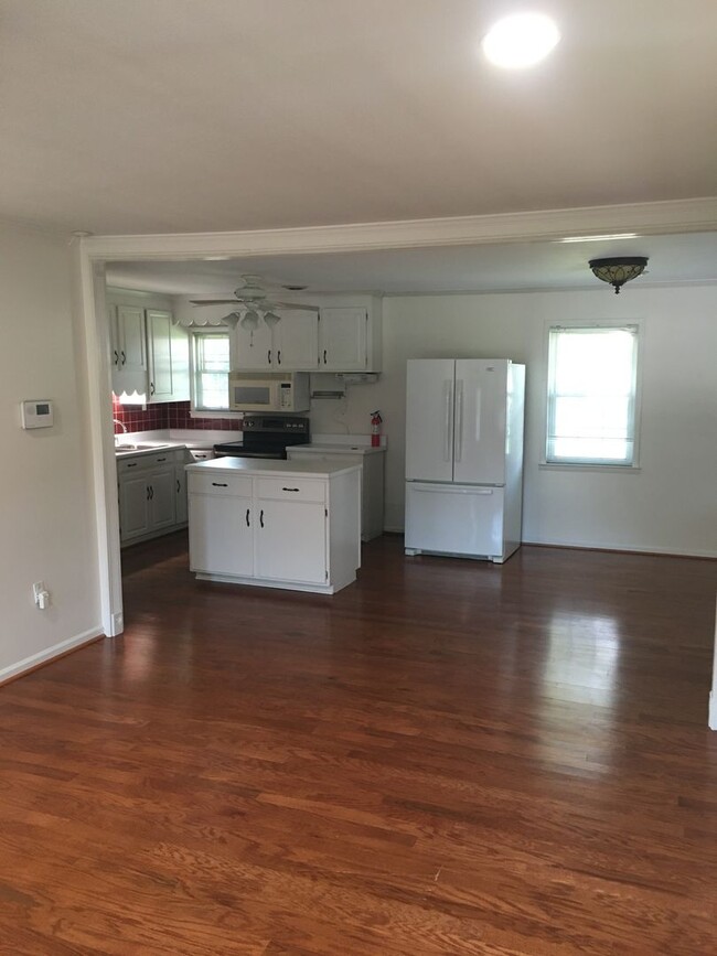 Building Photo - 3/2 House in Garden Lakes $1,395