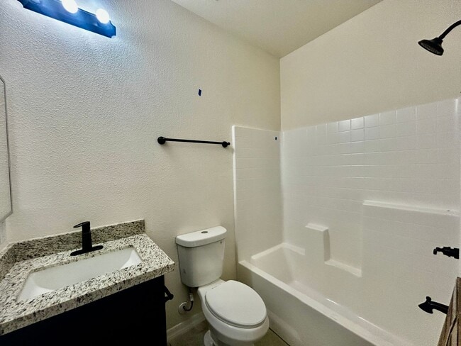 Building Photo - Contemporary La Vida Home, 2024 Build