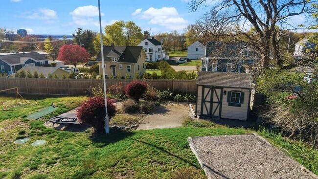 Building Photo - 18 Sprague Ct