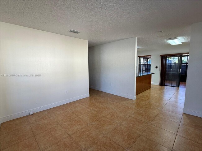 Building Photo - 1048 NW 32nd Pl