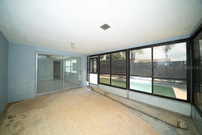 Building Photo - 8948 Lido Ln