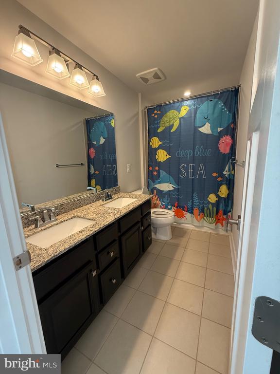 Building Photo - 440 Tree Of Heaven Way