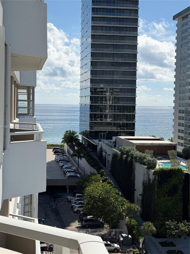Building Photo - 1985 S Ocean Dr