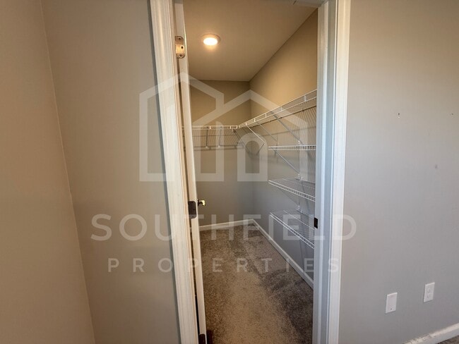 Building Photo - 1521 Blair Ave