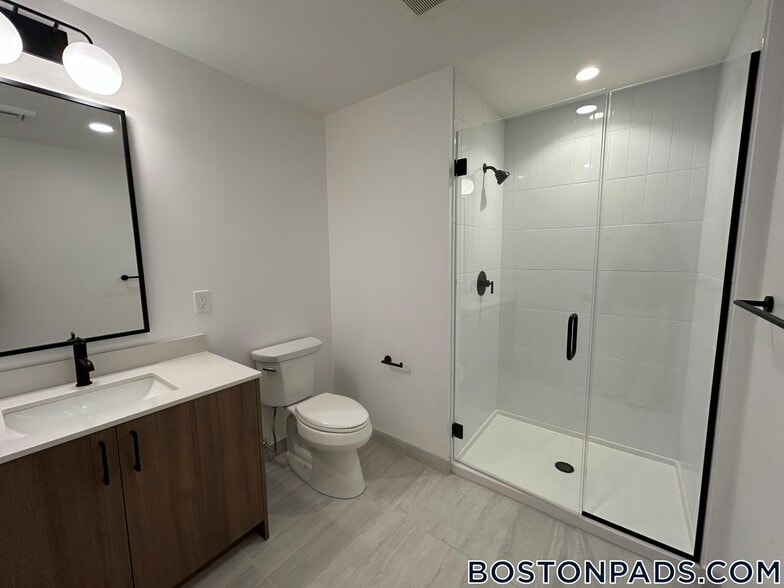 Building Photo - 199 Gardner St