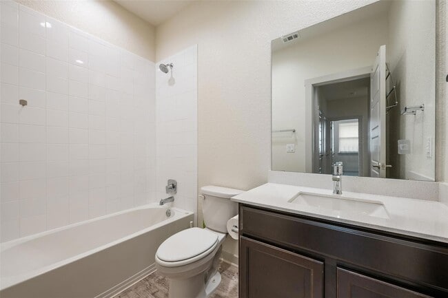 Building Photo - 253 Deserti Rd