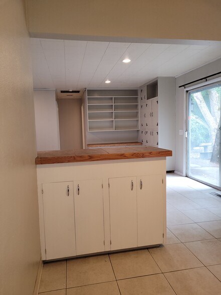 DINING ROOM CABINETS - 5955 SW 179th Ave