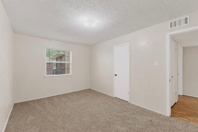 Building Photo - 703 E Shady Grove Rd