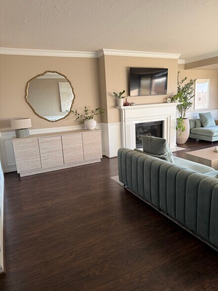 Building Photo - 426 S 1000 E