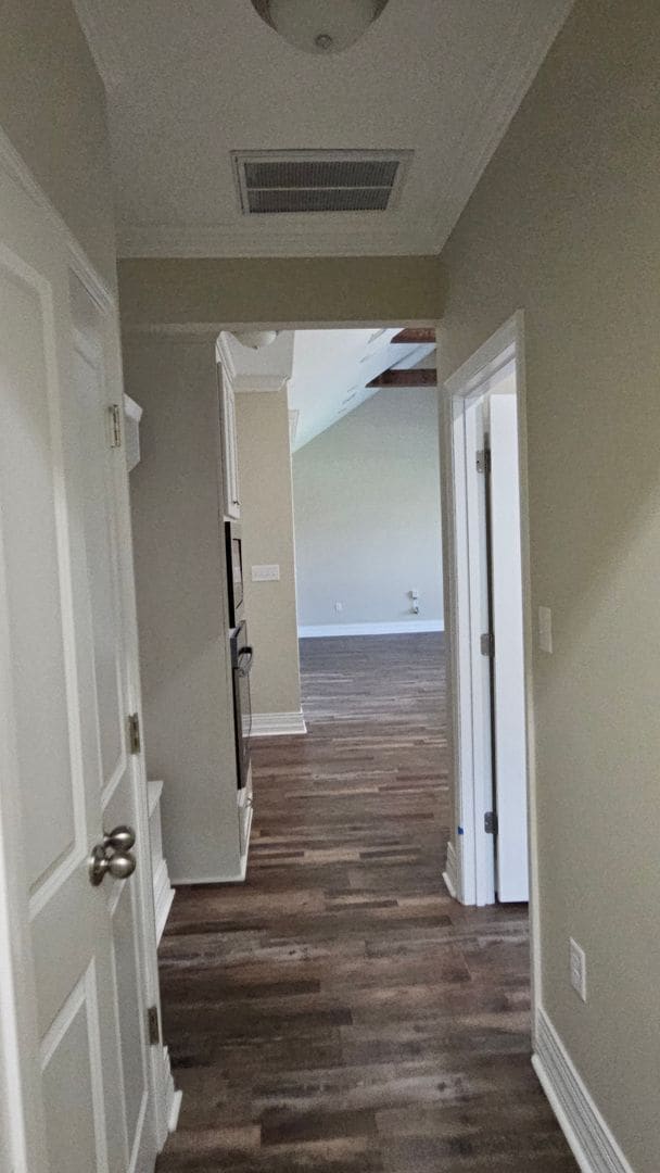 Building Photo - Knights Landing four bedroom home