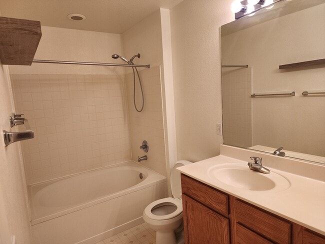 Building Photo - 13514 E Diablo Creek Dr