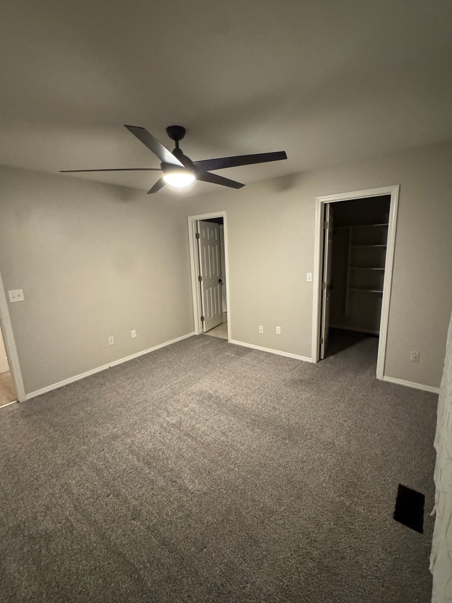 Building Photo - 273 W Antler Ct