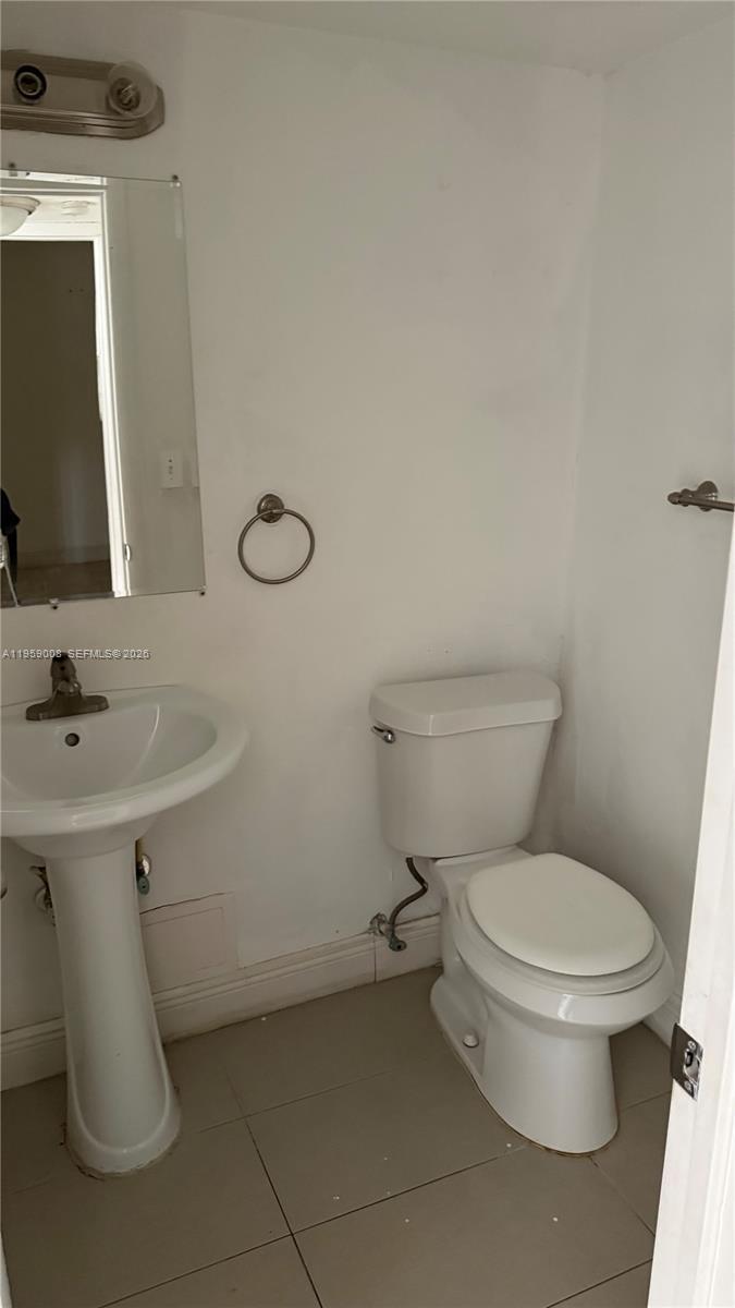 Building Photo - 11905 NE 2nd Ave