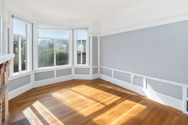 Building Photo - 2272 Greenwich St