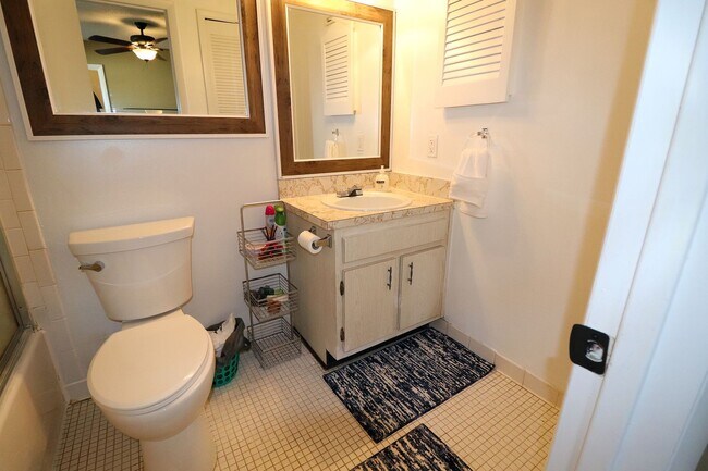 Building Photo - 3075 Aaron Burr Ave