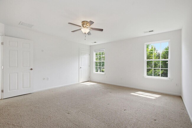 Building Photo - 20 Houser Dr