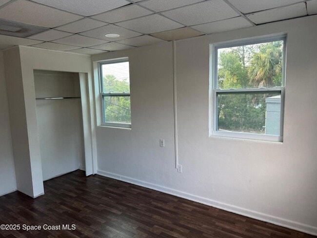Building Photo - 808 Forrest Ave