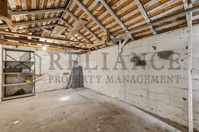 Building Photo - 1836 S Gold St
