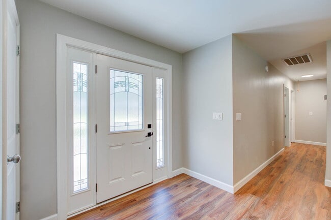 Building Photo - 1307 Bob White Dr