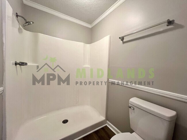 Building Photo - 237 Devonport Dr