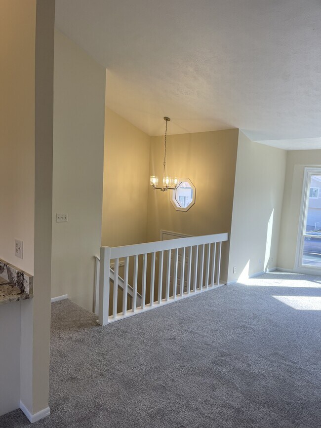 Building Photo - 406 Laredo Rd