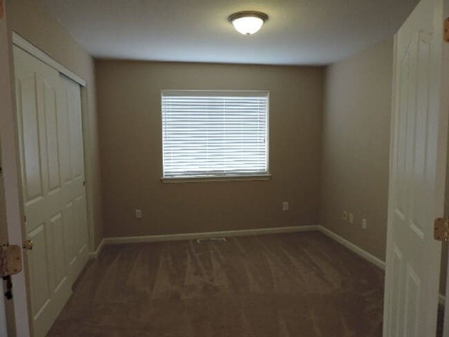 Building Photo - Golf Course home for rent, 1997 sqft, 3 be...