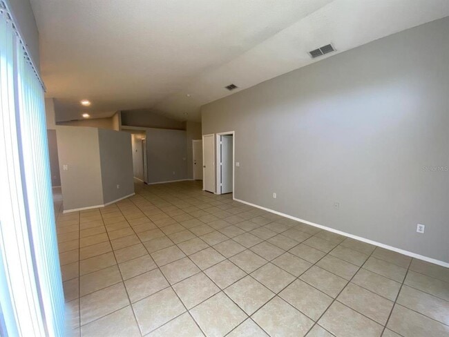 Building Photo - 1440 Timberbend Cir
