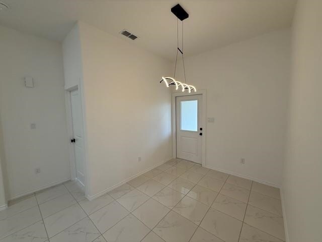 Building Photo - 5305 Aceituno Dr