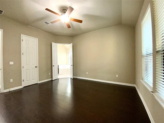 Building Photo - 15908 Dink Pearson Ln