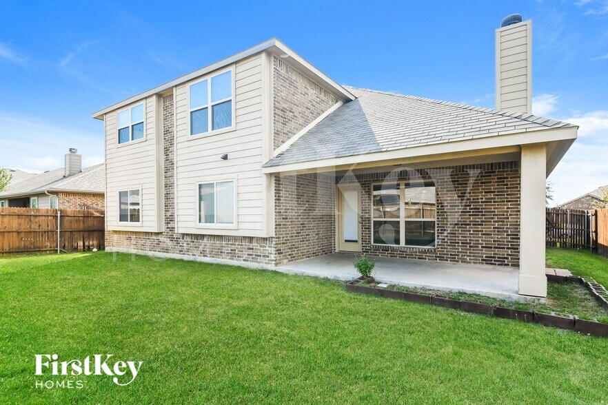 Building Photo - 826 Graham Dr