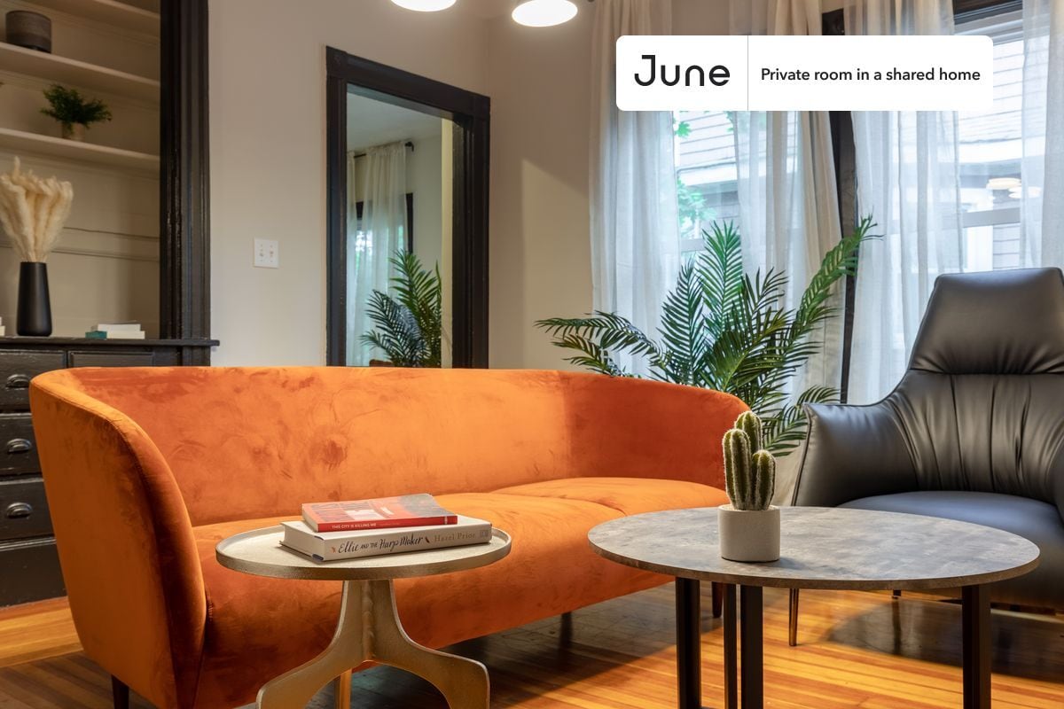 Building Photo - Room in Shared 5 bed/2 bath home