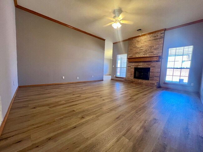 Building Photo - 2909 SE 96th St