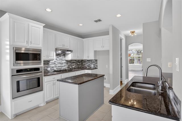 Building Photo - 10115 Stone Harbor Way